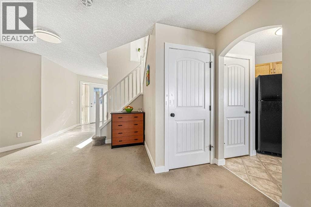 91 Bridlecrest Street SW — photo 3