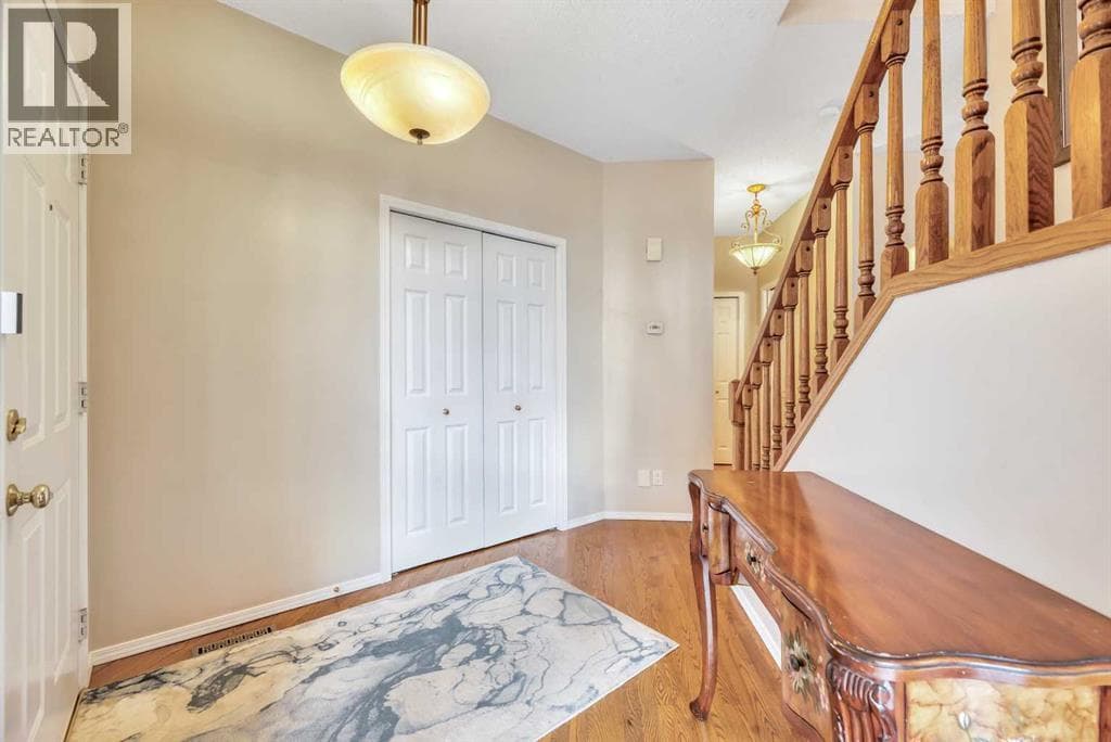 185 Douglas Glen Heath SE — photo 4