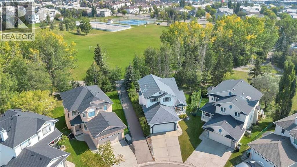 185 Douglas Glen Heath SE — photo 2