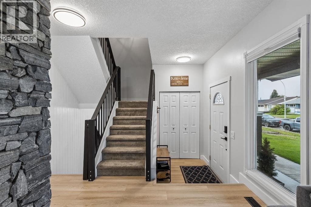 2129 Summerfield Boulevard SE — photo 4
