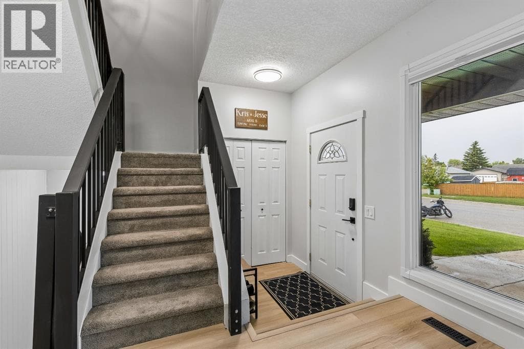 2129 Summerfield Boulevard SE — photo 3