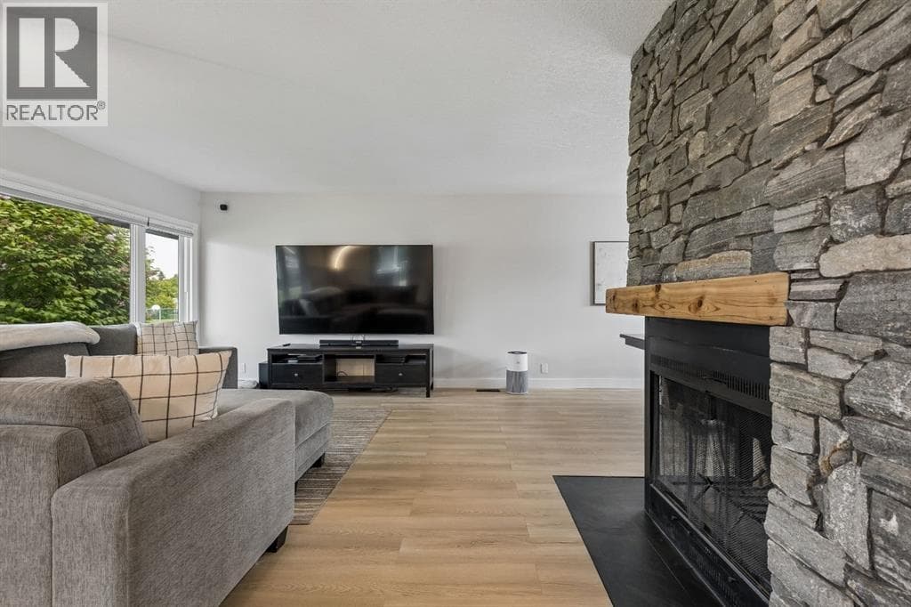2129 Summerfield Boulevard SE — photo 5