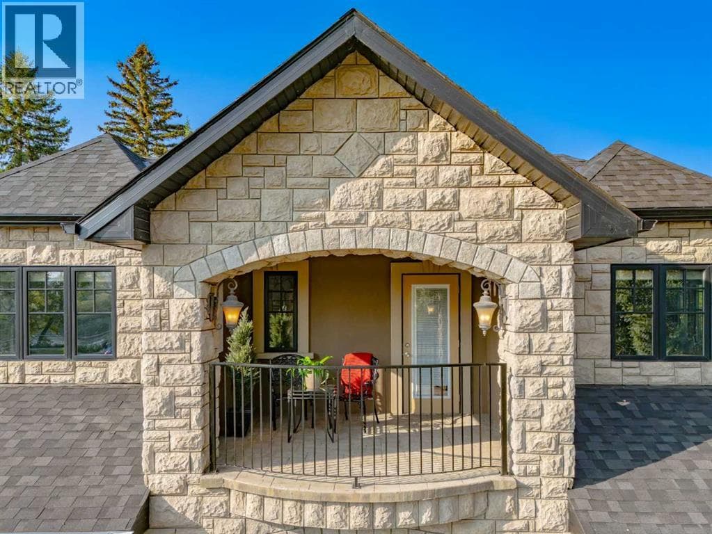 1840 Westmount Boulevard NW — photo 3