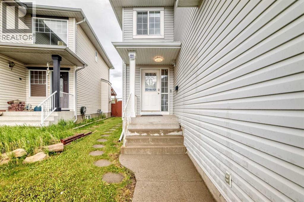 119 Citadel Meadow Grove NW — photo 2