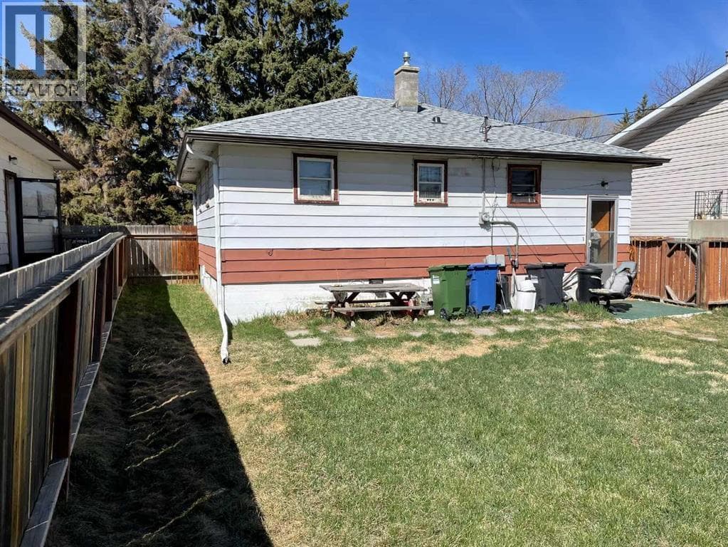 3409 52 Avenue — photo 3