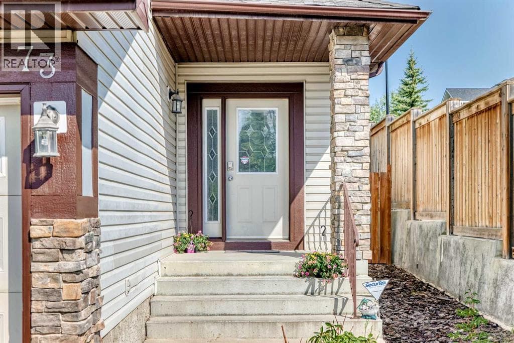 73 Royal Birch Way NW — photo 3