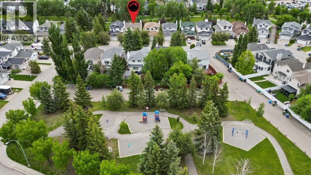 98 River Rock Crescent SE — photo 3