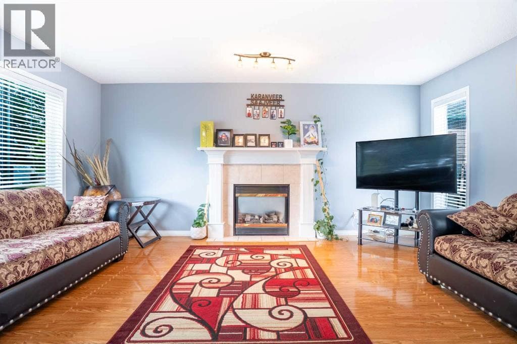 37 Martha's Haven Manor NE — photo 3