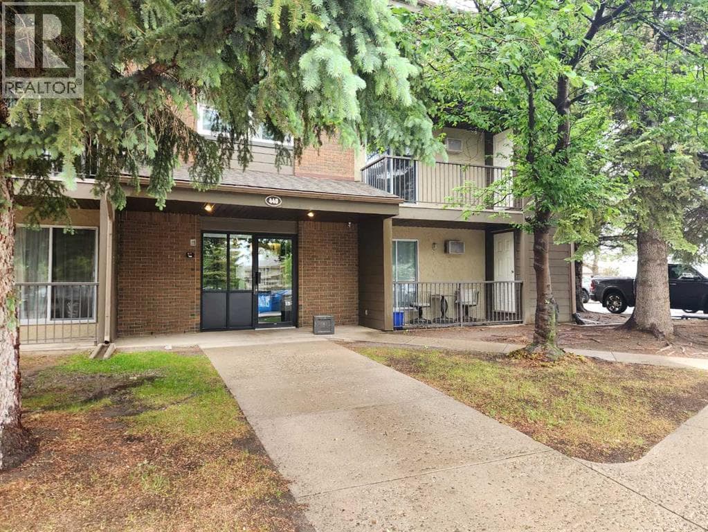 101, 440 Columbia Boulevard W