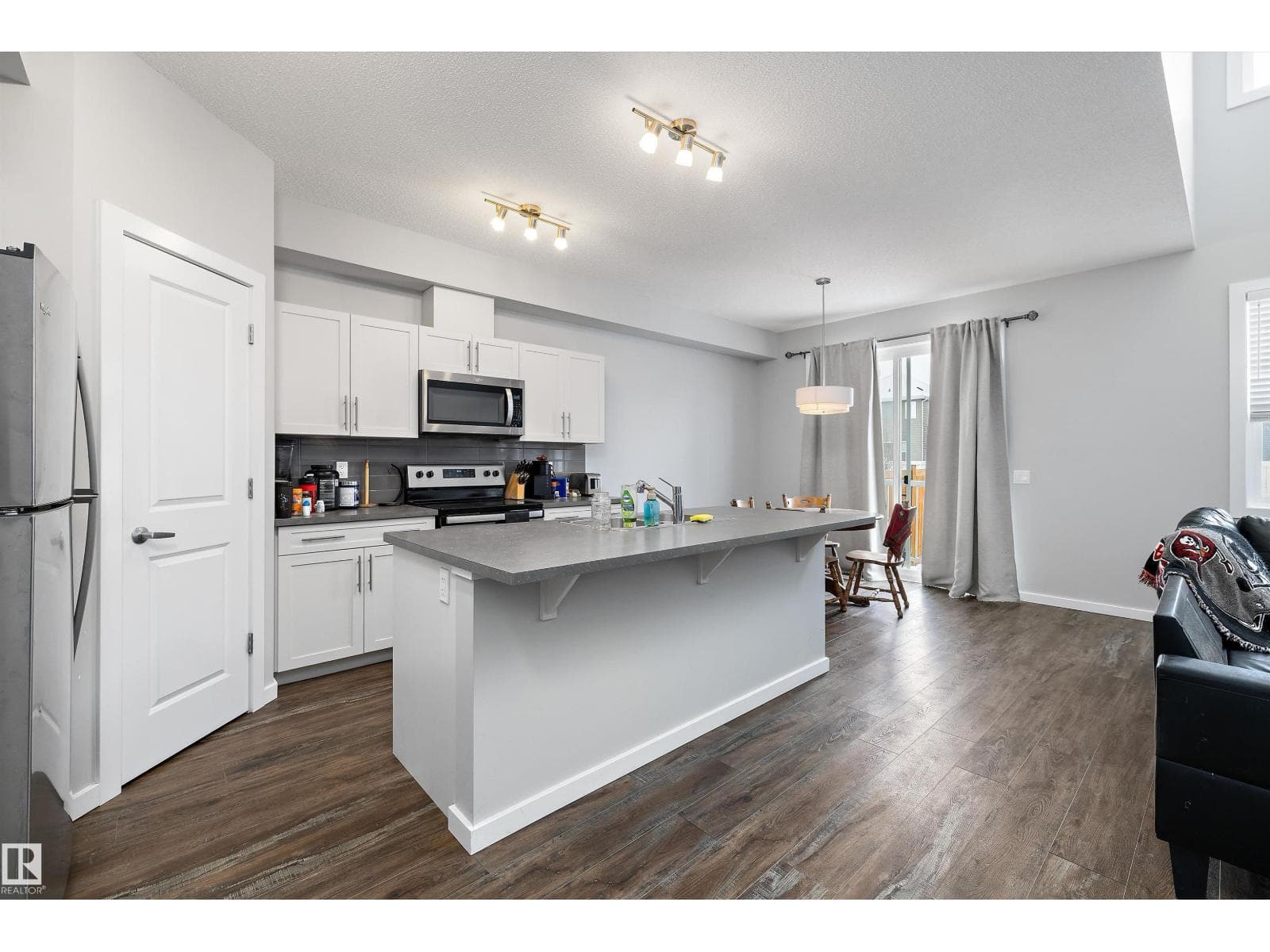 7 Stout PL — photo 5