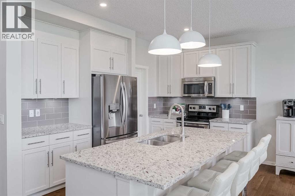 225 Kingsmere Cove SE — photo 5