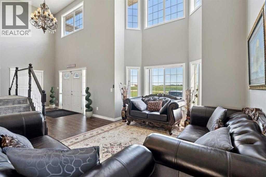 251203 Sunshine Road — photo 4
