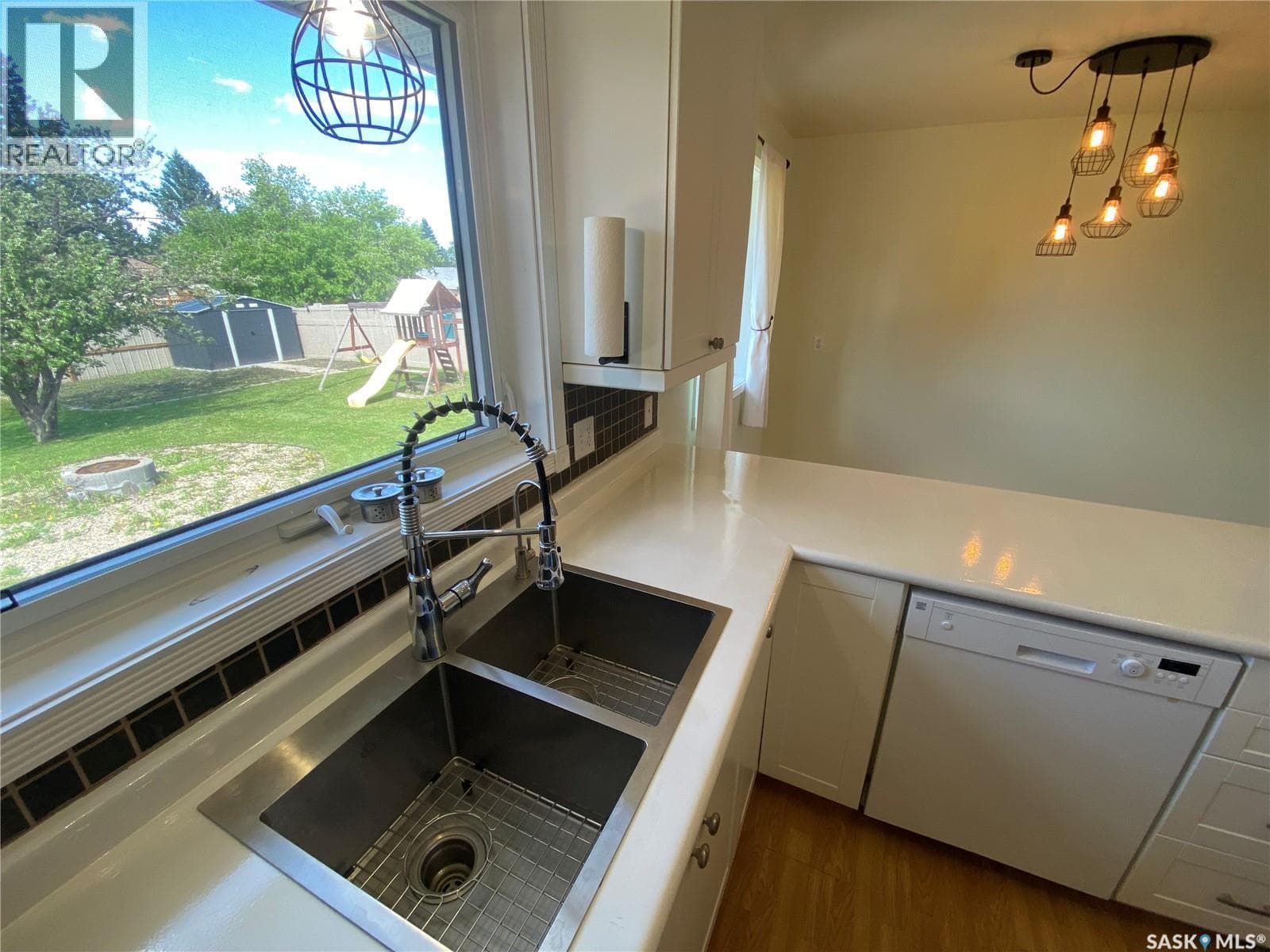470 Riverview ROAD — photo 4