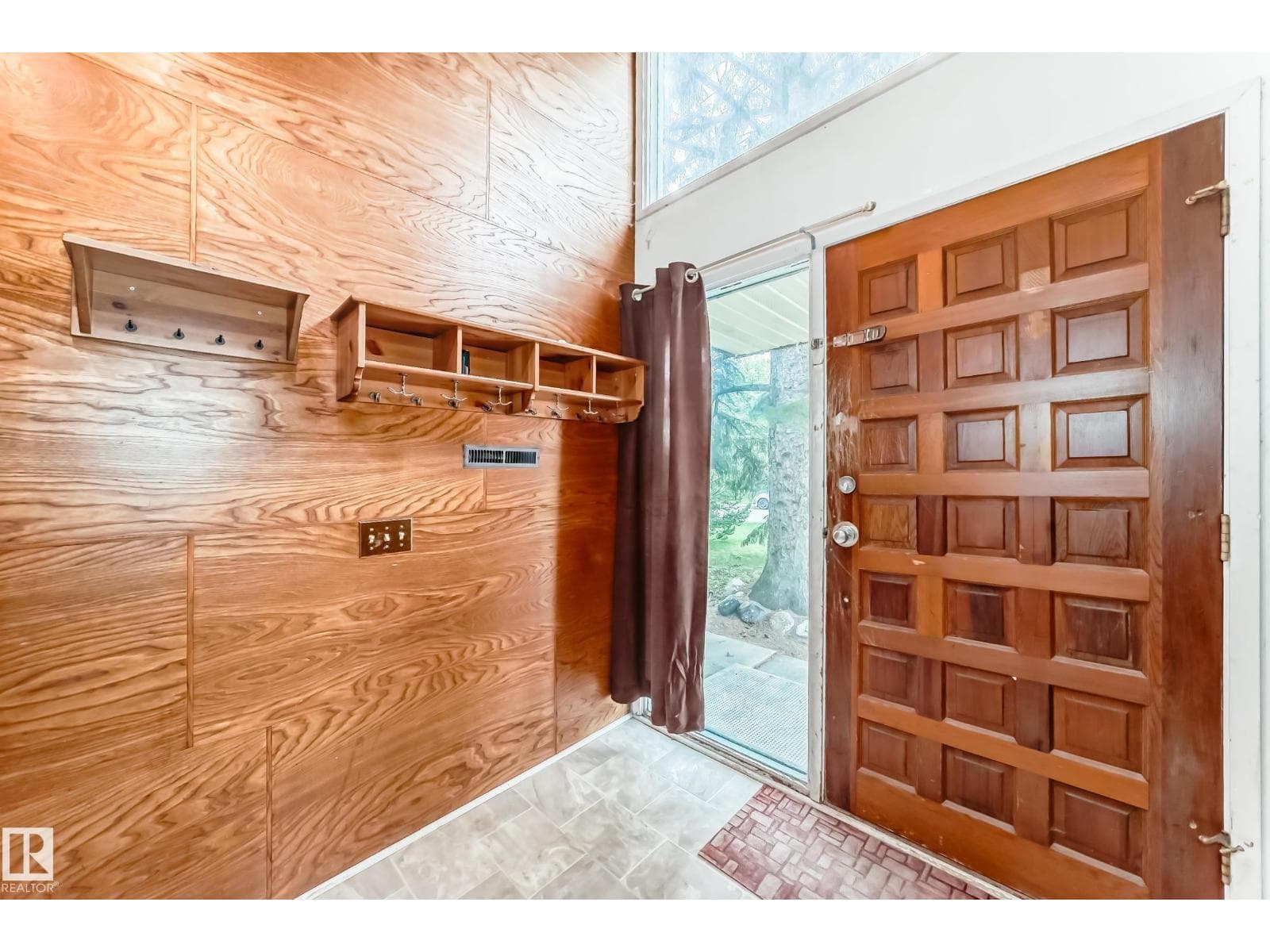 128 PINE ST — photo 3