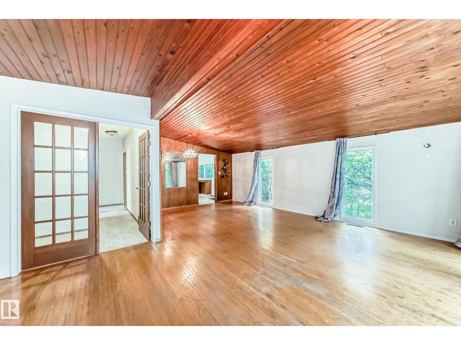 128 PINE ST — photo 5