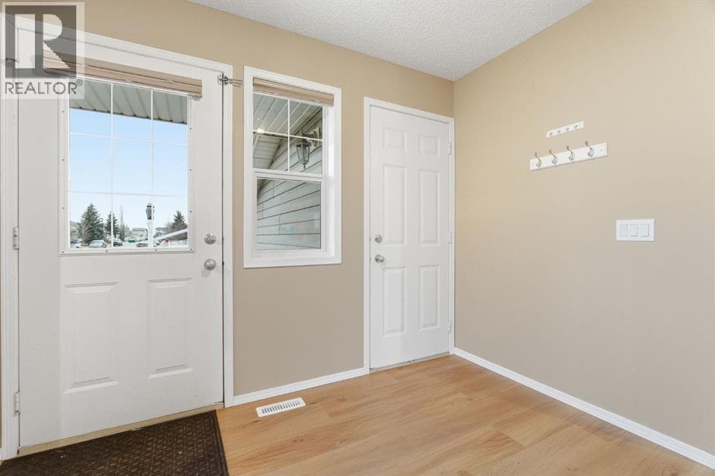 59 Silver Springs Way NW — photo 3