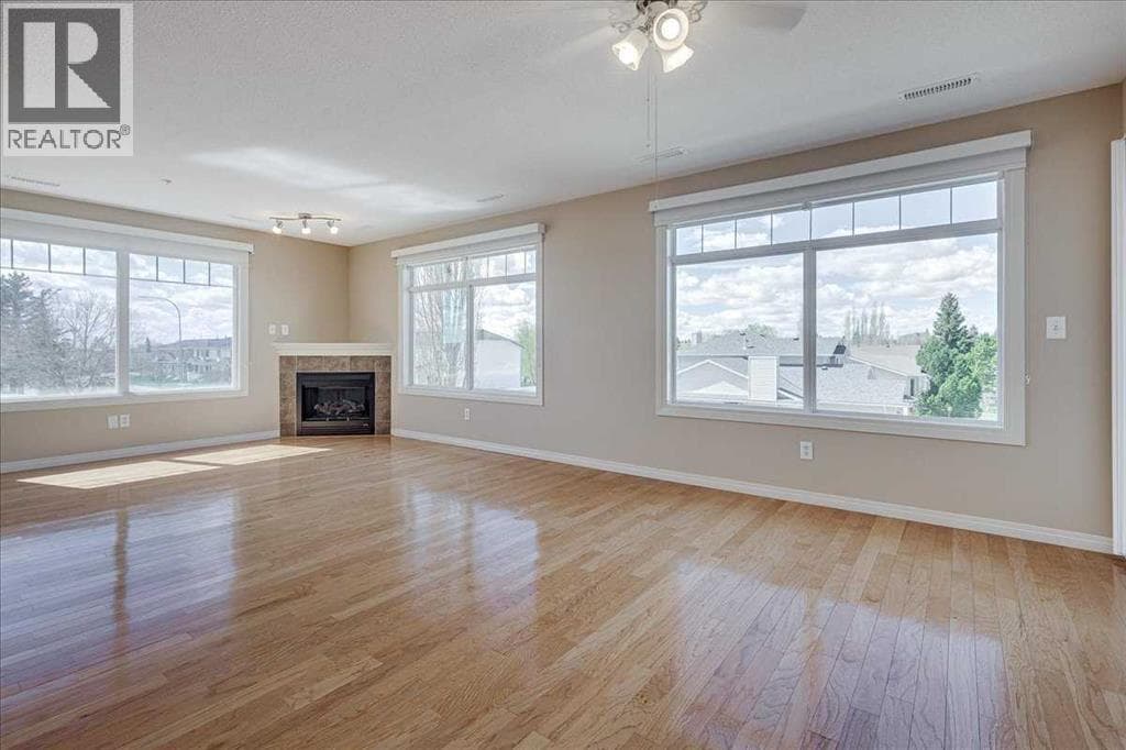 201, 4425 Heritage Way — photo 3