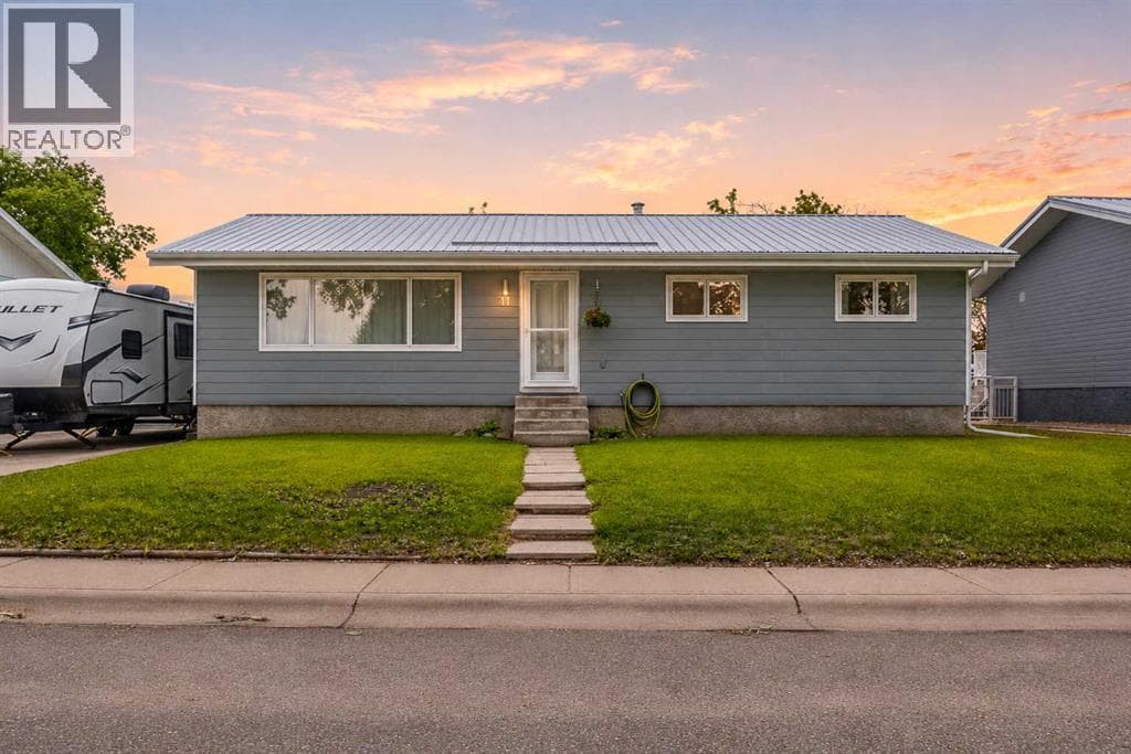 11 Blazier Park Street E