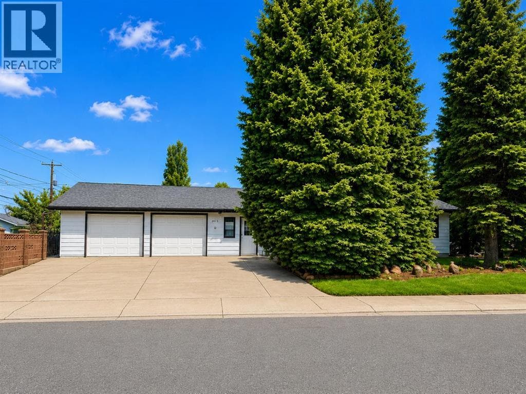 2015 24 Street S