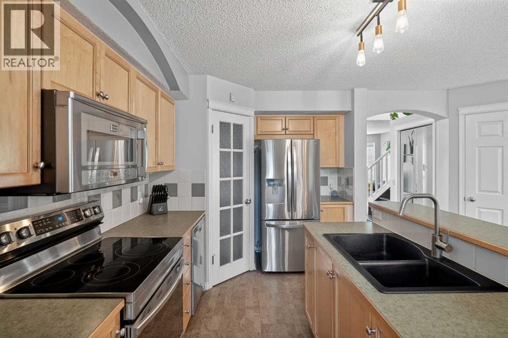33 Prestwick Rise SE — photo 5