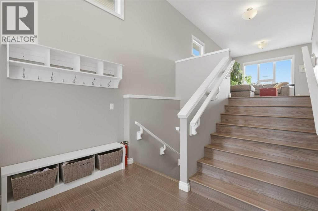 95 Thompson Crescent — photo 2