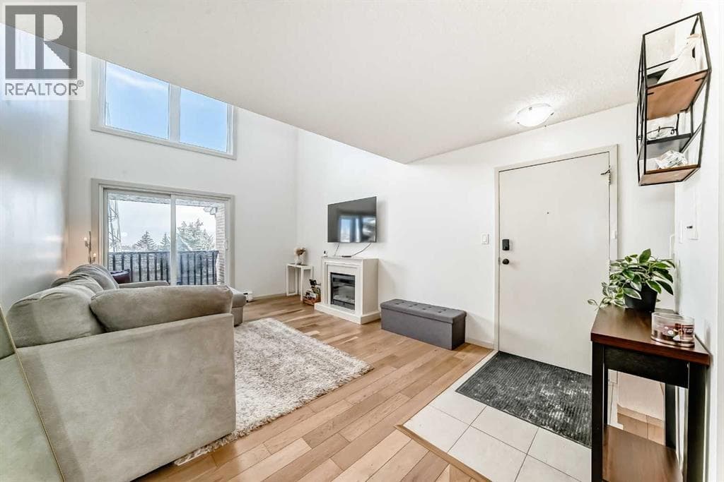 633, 6400 Coach Hill Road SW — photo 4