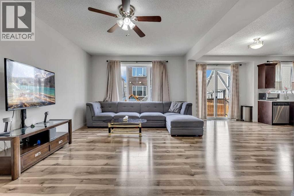 44 Cityside Rise NE — photo 3