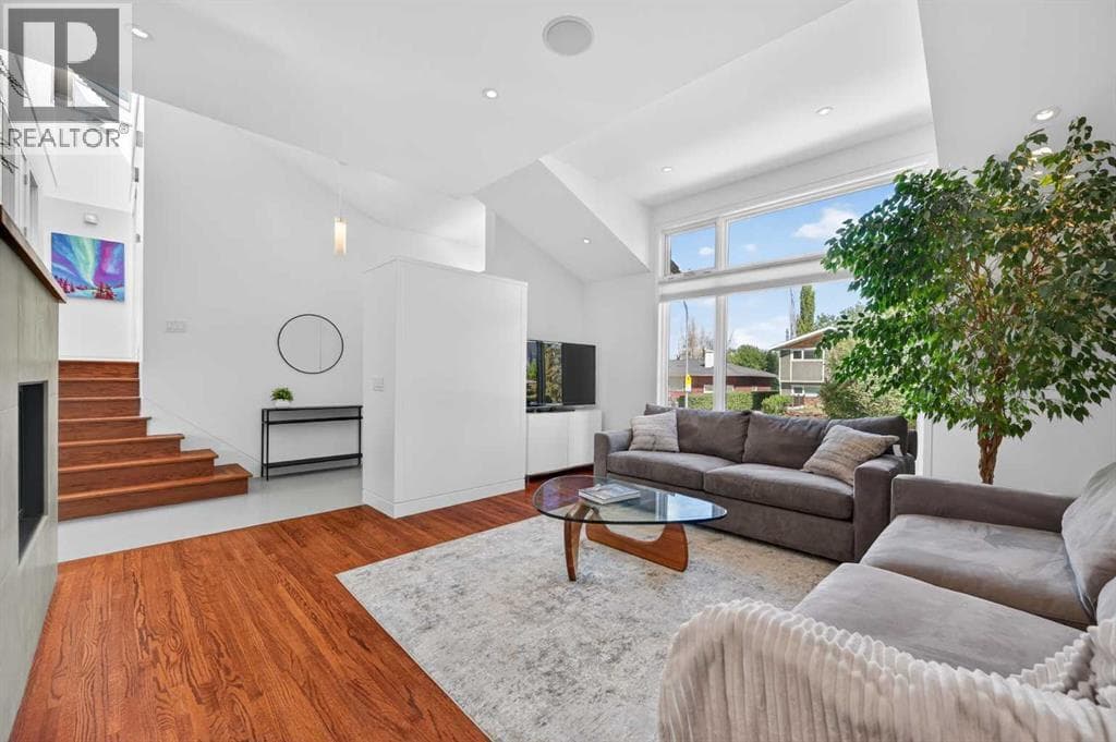 5119 Vallance Crescent NW — photo 5
