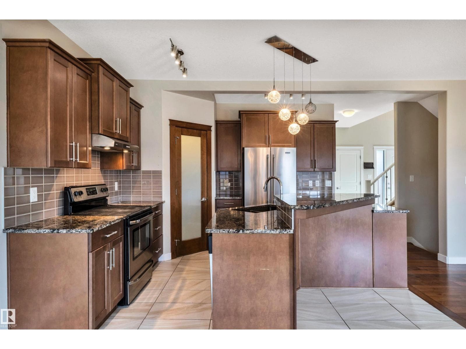 1461 WATT DR SW — photo 4
