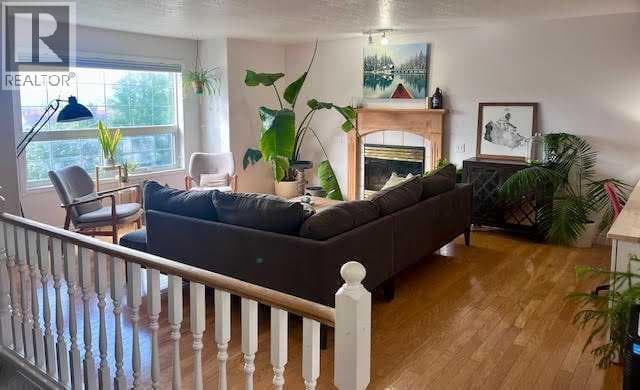 129 HUISMAN Crescent — photo 3