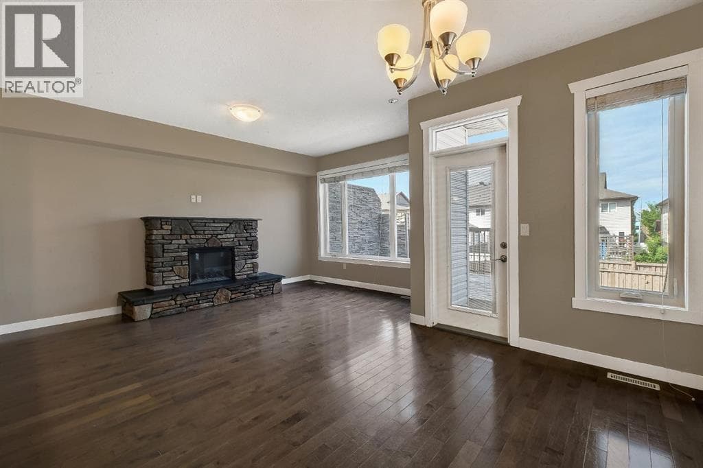 14916 102A Street — photo 2