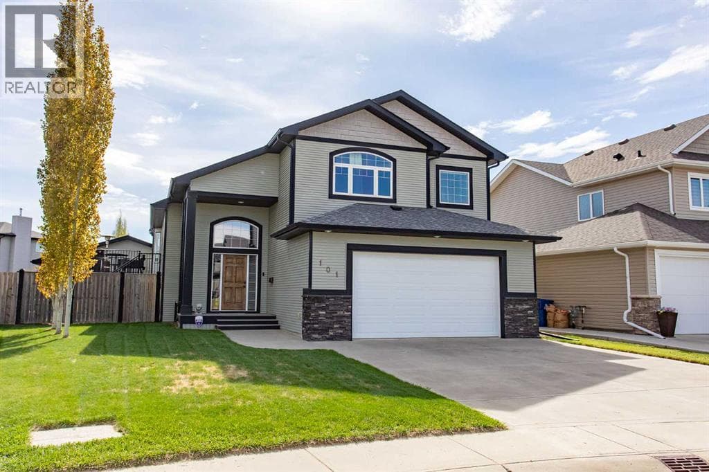 101 Coachman Way