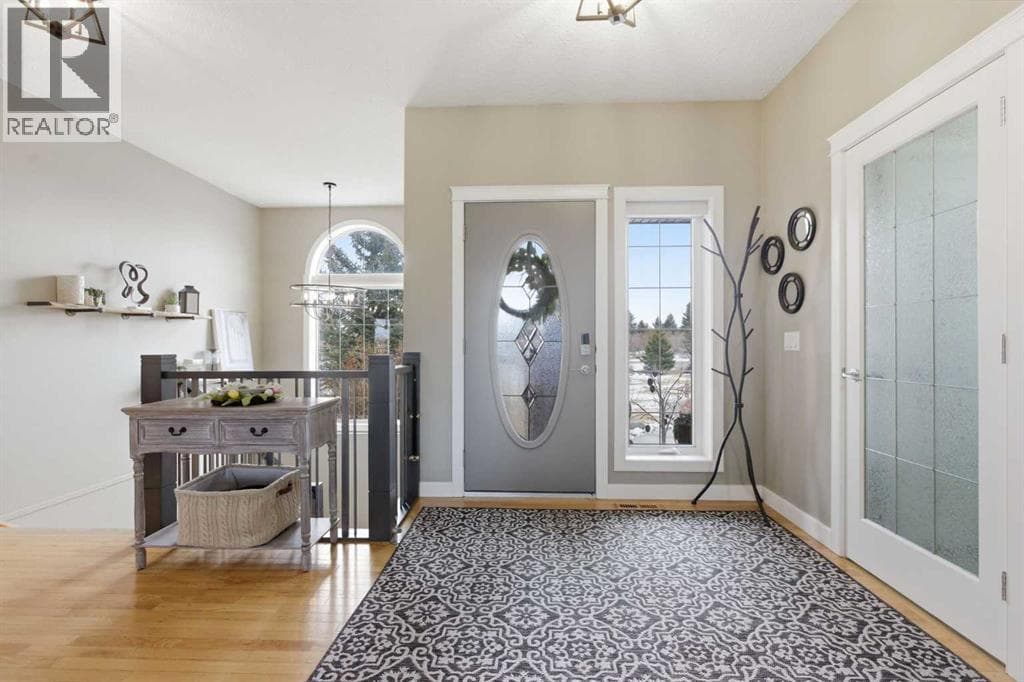 48 Silvertip Drive — photo 3