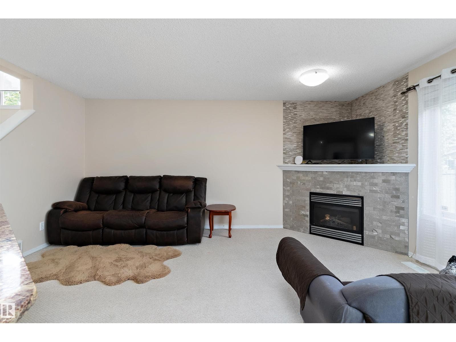 5313 RUE PARK ST — photo 3