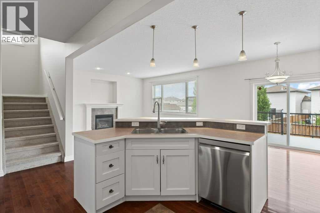 1724 High Park Boulevard NW — photo 5