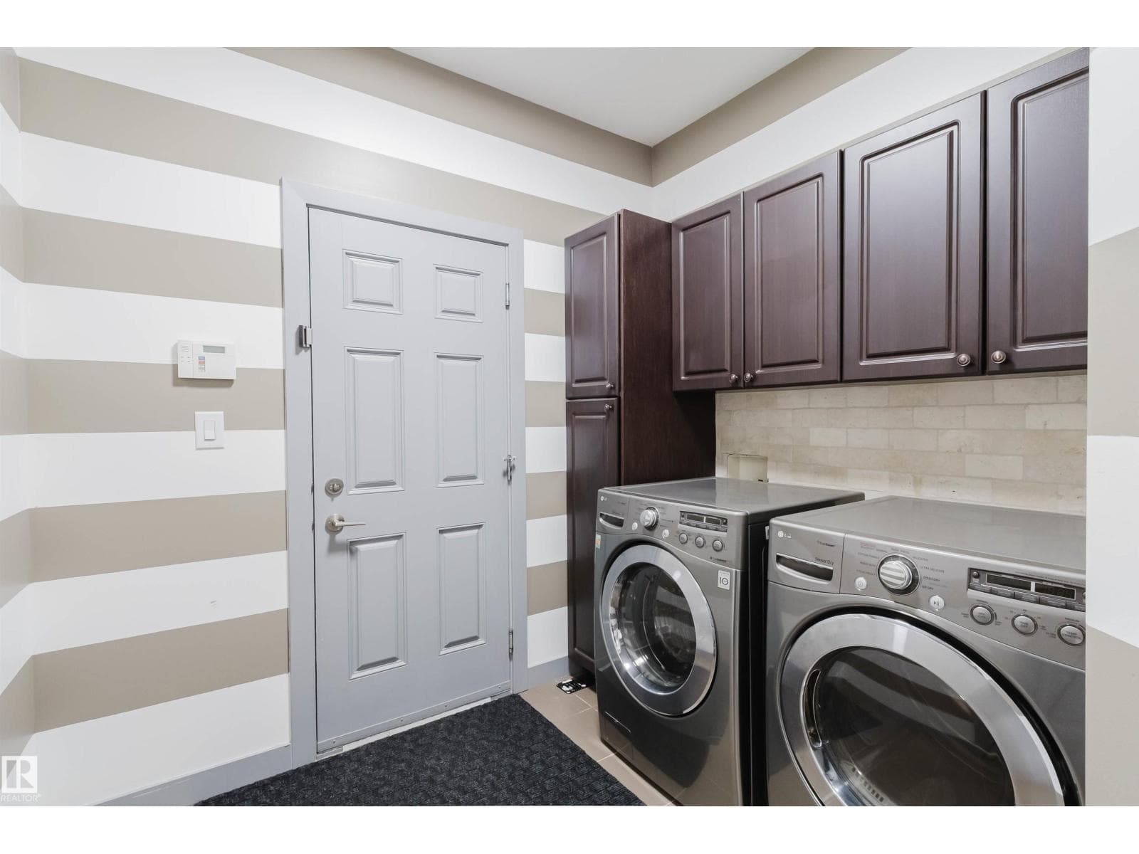 21223 58 AV NW — photo 5