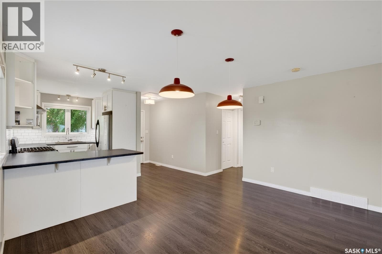 520 Caribou CRESCENT — photo 4