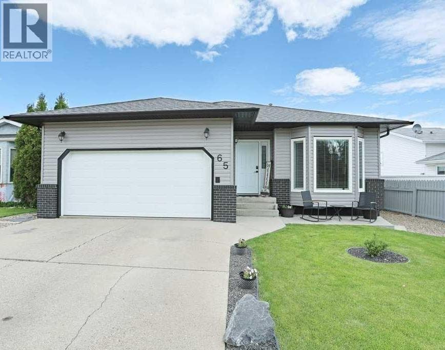65 Parkland Way E