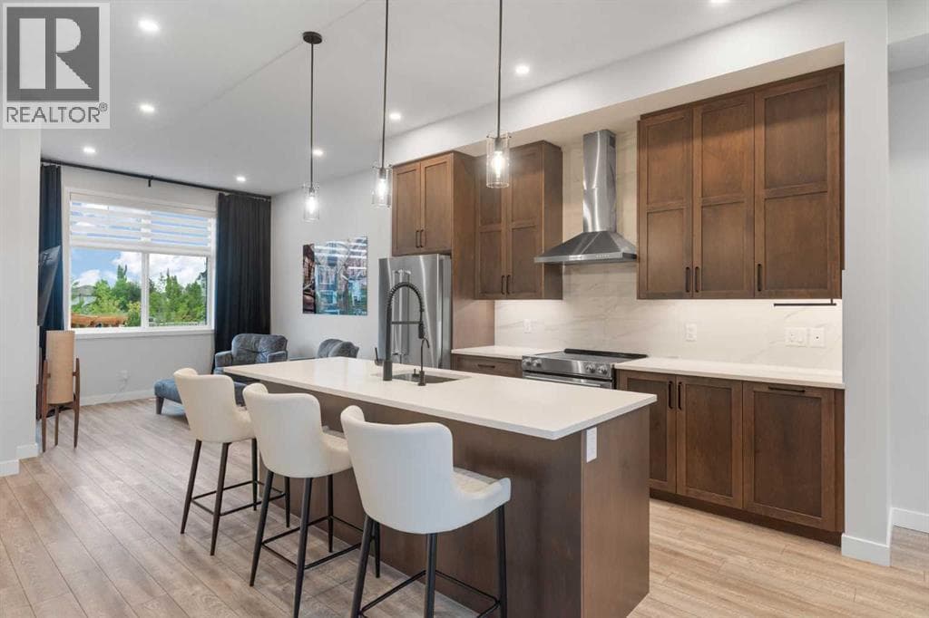 218 Les Jardins Park SE — photo 4
