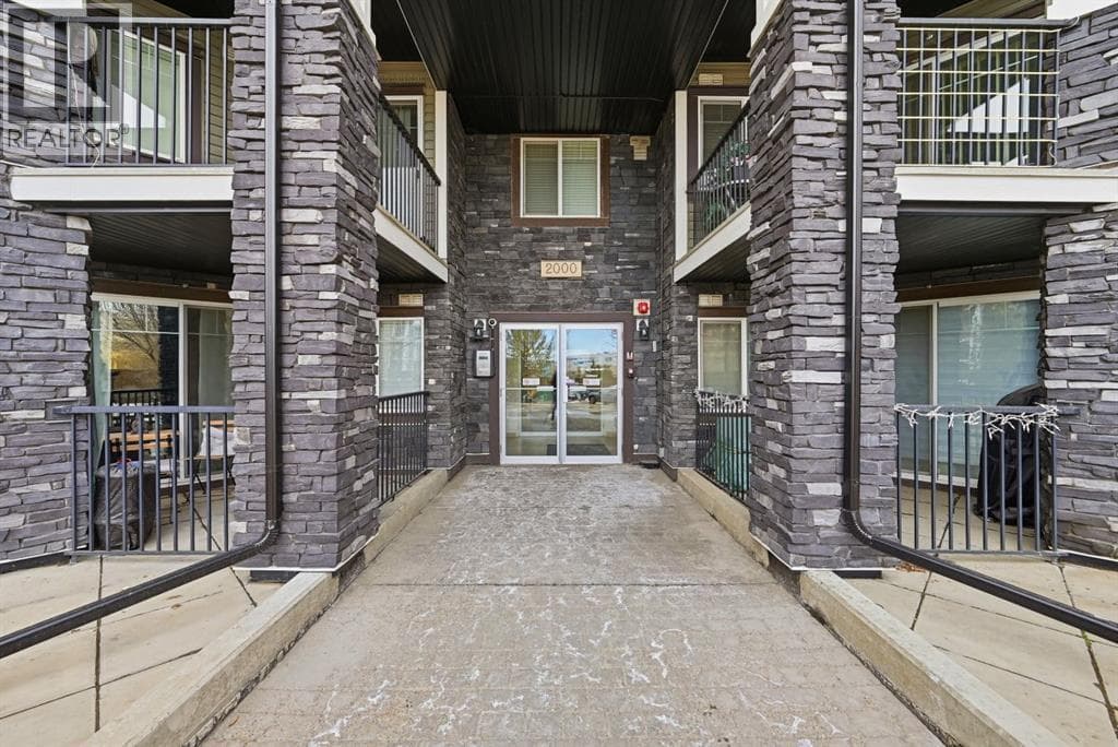2119, 175 Panatella Hill NW — photo 3