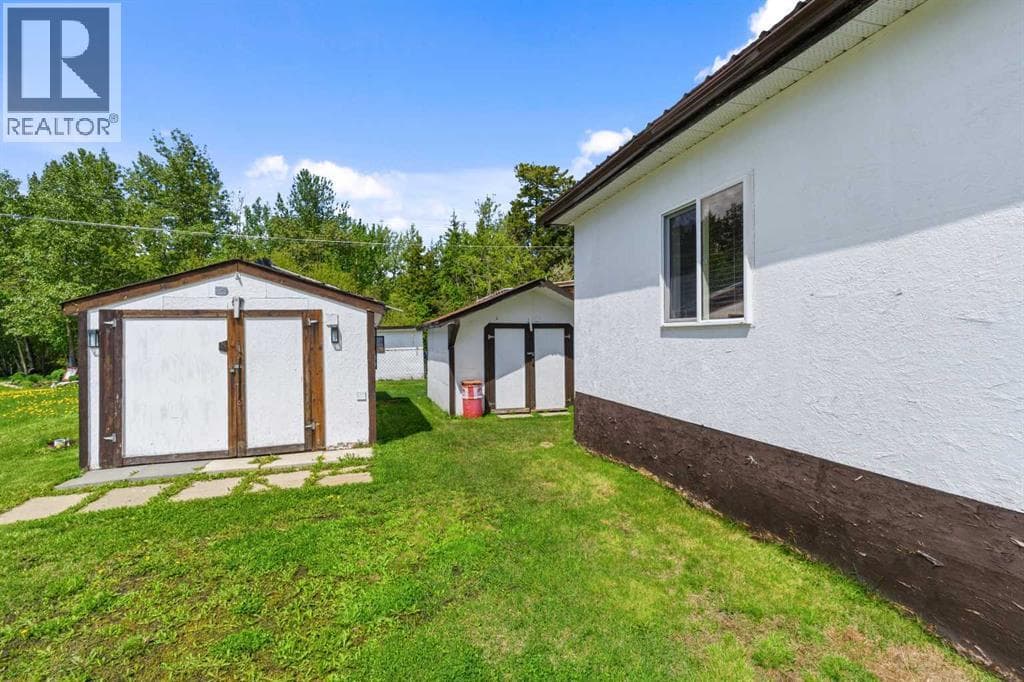 51 Sunset Crescent — photo 3