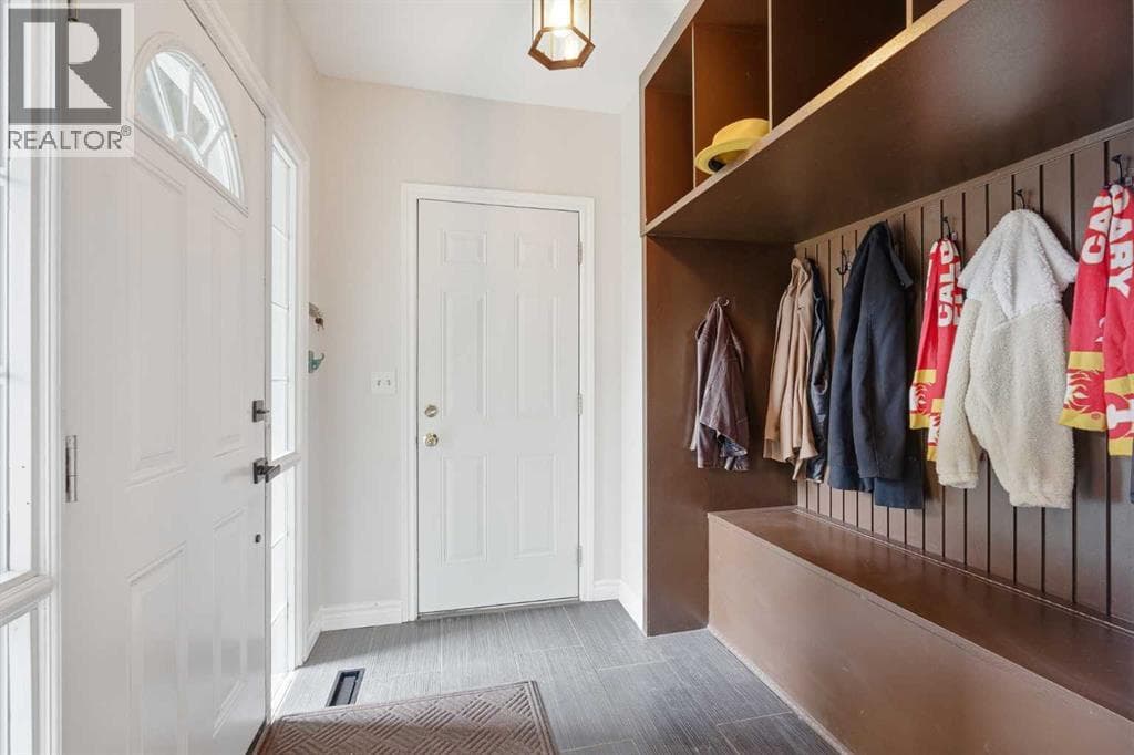 2608 Deer side Drive SE — photo 2