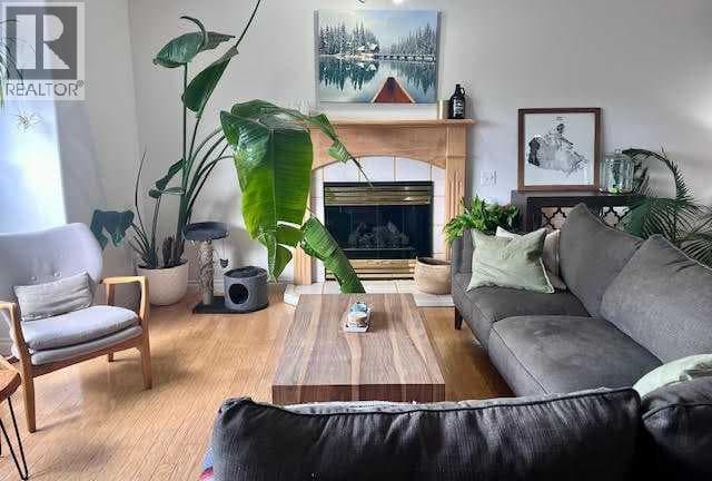 129 HUISMAN Crescent — photo 4