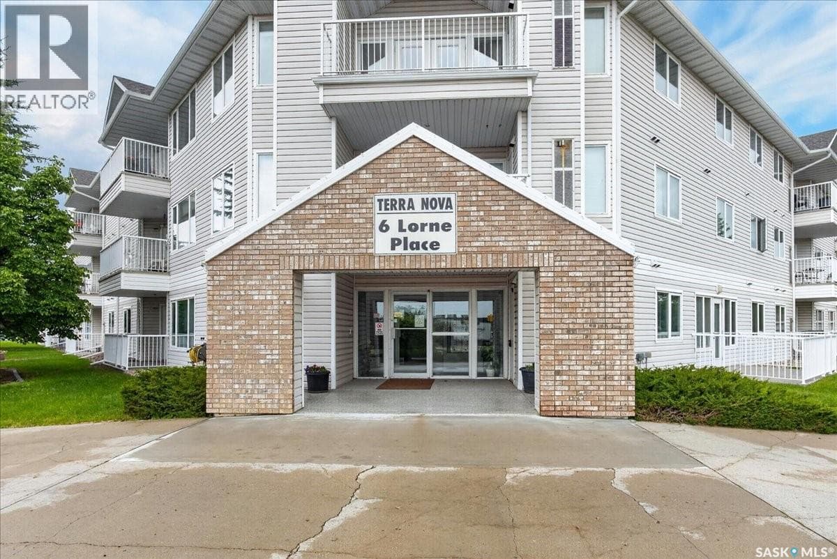 106 6 Lorne PLACE