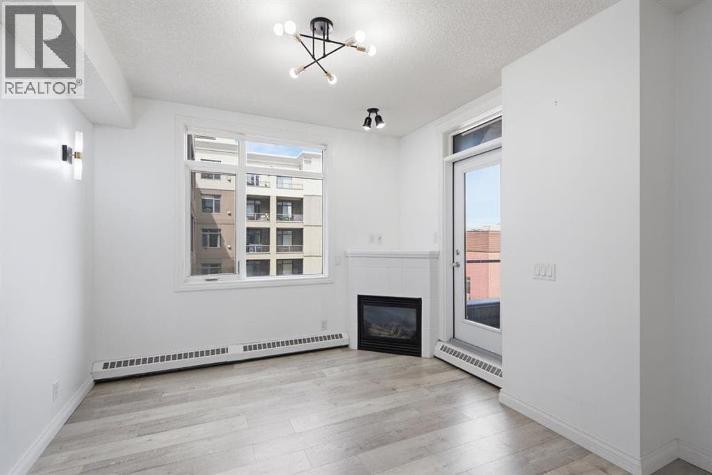 438, 930 Centre Avenue NE — photo 5