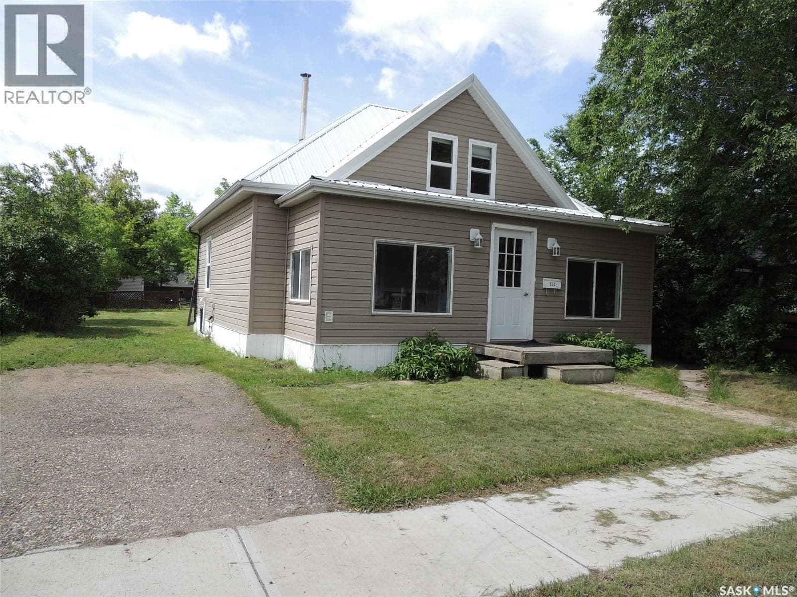 630 3rd STREET