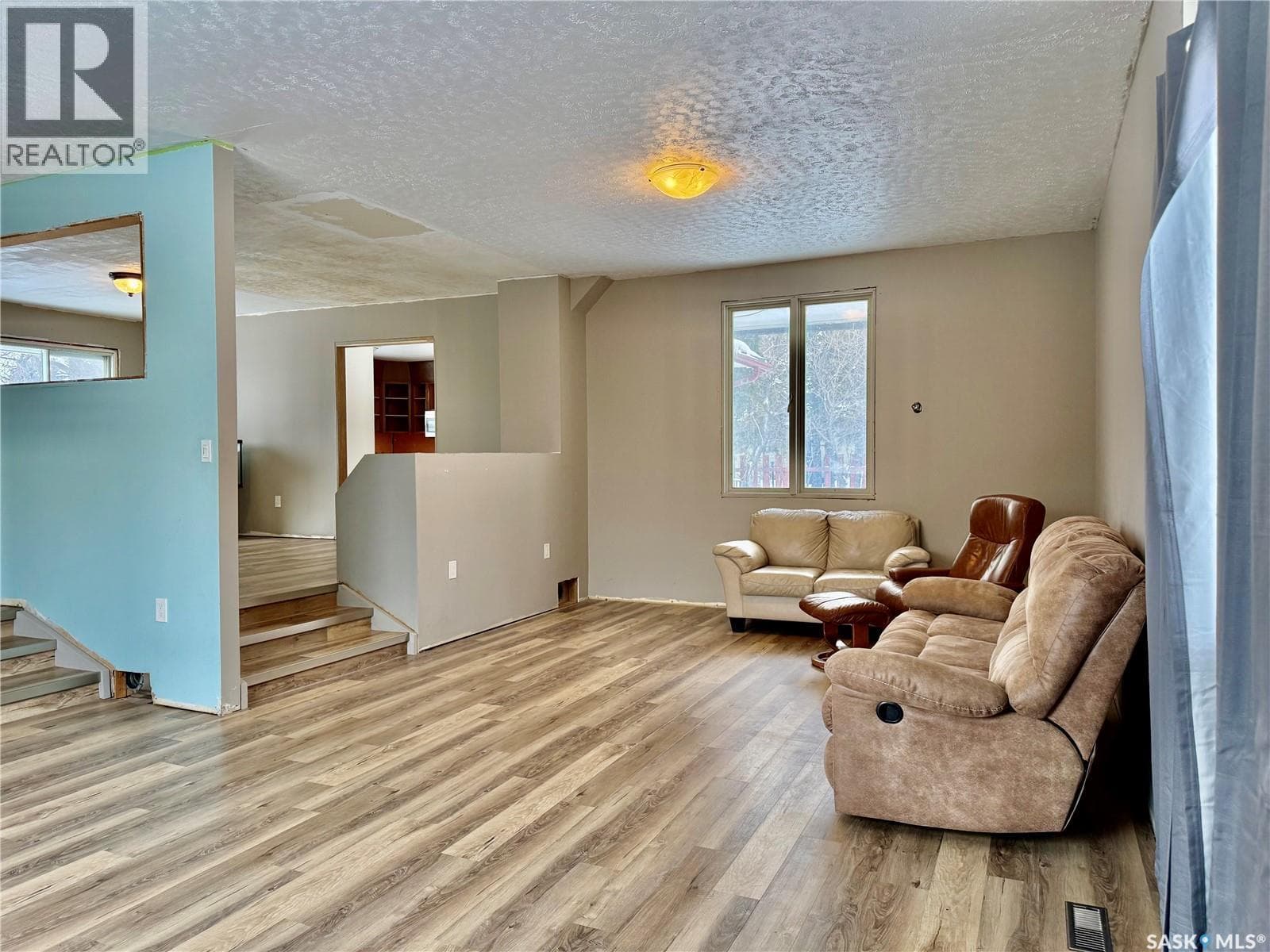 15 Willow PLACE — photo 5