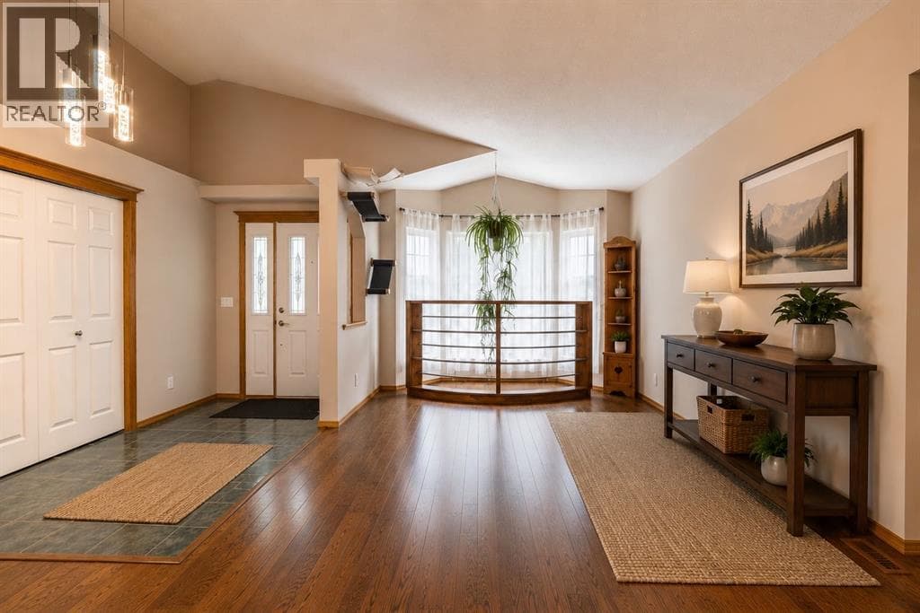 35 Maple Walk — photo 3