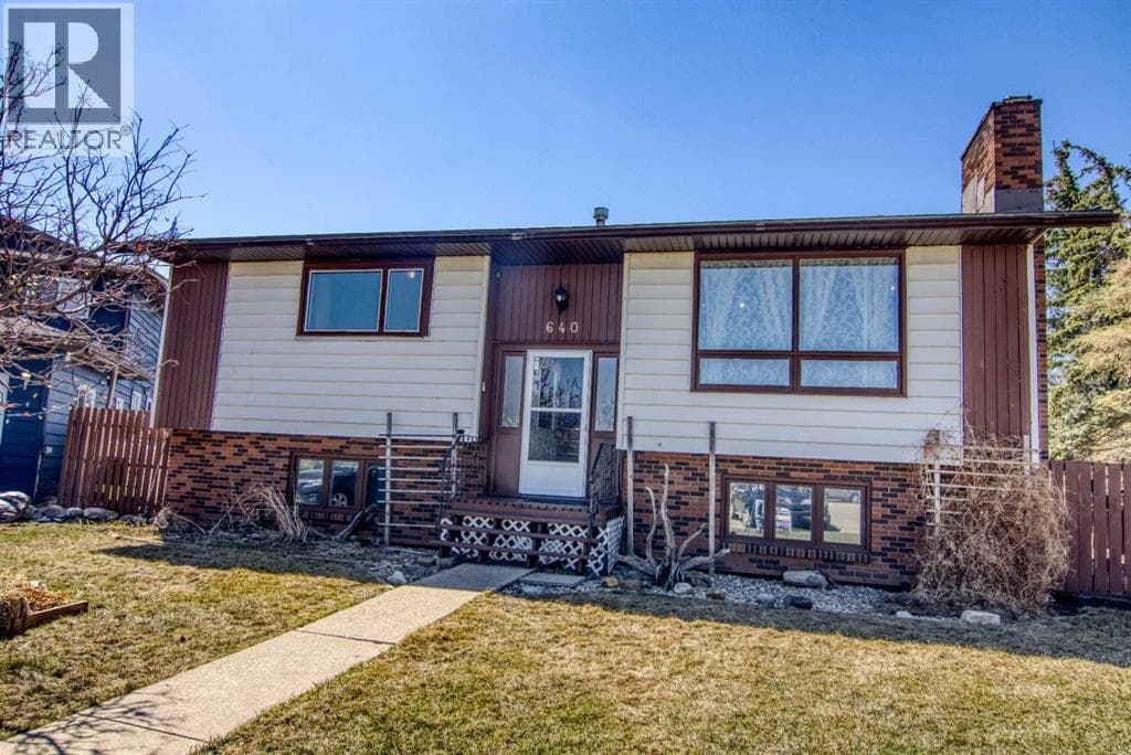 640 Mcculloch Crescent — photo 4