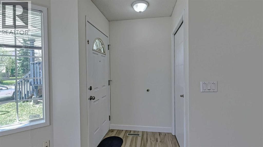 157 Harvest Gold Heights NE — photo 5